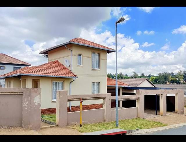 3 BEDROOM CLUSTER FOR SALE IN KYA SANDS